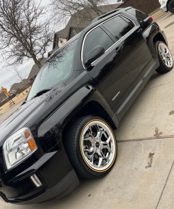 Vogue 235/55R18 White/Gold tires on a 2017 GMC TERRAIN SLT