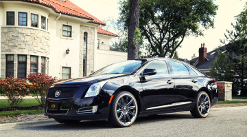 Vogue 245/40R20 White/Gold tires on a 2014 CADILLAC XTS