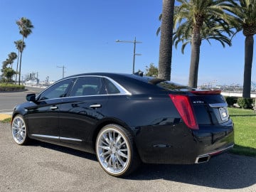 245/40R20 White/Gold tires on a 2016 CADILLAC XTS VSPORT PLATINUM