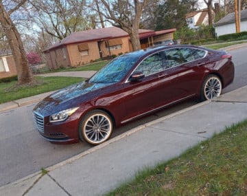 245/45R18 White/Gold tires on a 2020 GENESIS G80 3.8