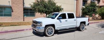 Vogue 285/45R22 White/Gold tires on a 2017 CHEVROLET SILVERADO 1500 LTZ