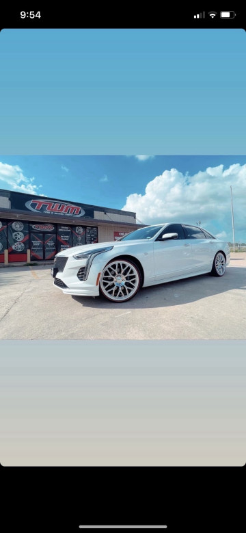 Vogue 245/40R20 White/Red tires on a 2020 Cadillac CT6 TT