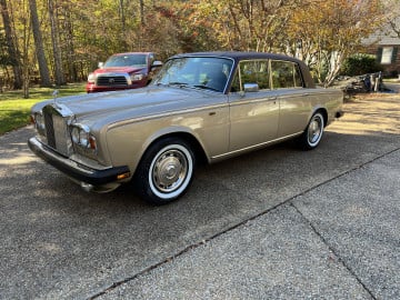 Vogue 235/75R15 Whitewall tires on a 1979 Rolls Royce Silver Shadow II