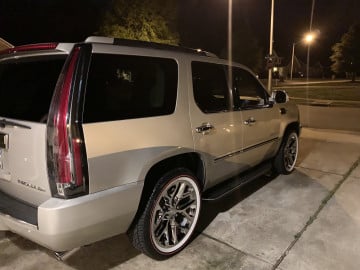 Vogue 285/45R22 White/Red tires on a 2010 CADILLAC ESCALADE 2WD -4WD