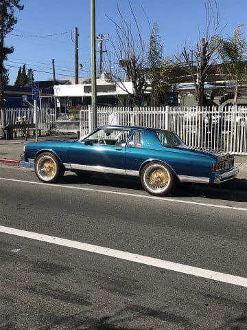 275/55R20 White/Gold tires on a 1985 CHEVROLET CAPRICE
