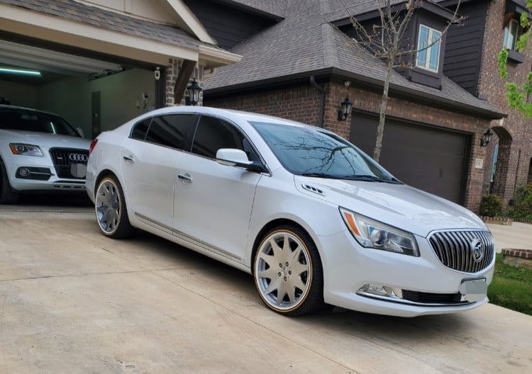 245/40R20 White/Gold tires on a 2015 BUICK LACROSSE 3.6