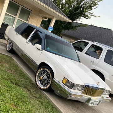 235/50R17 White/Gold tires on a 1991 Cadillac Fleetwood